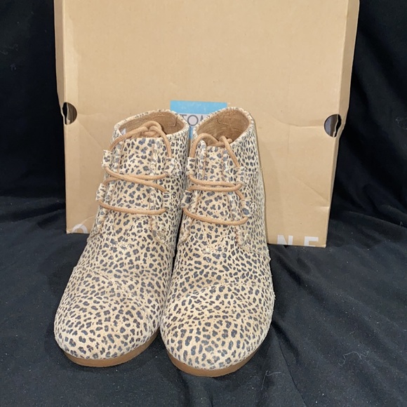 Toms wedge boots! - Picture 2 of 8